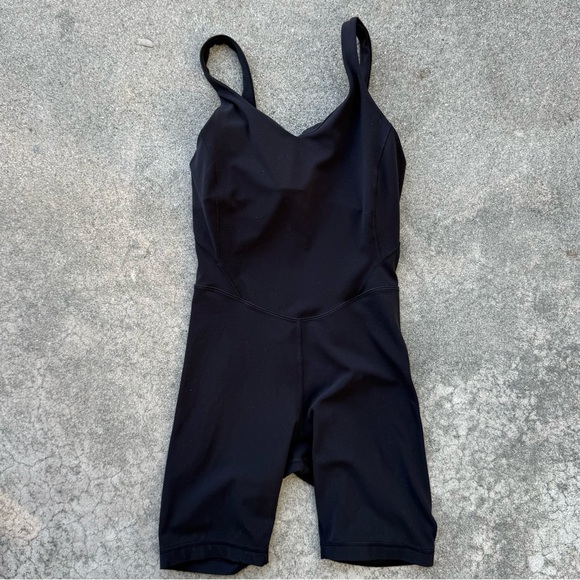 Lululemon Align Onesie 8” preloved activewear active gym yoga size 4 - Picture 2 of 5